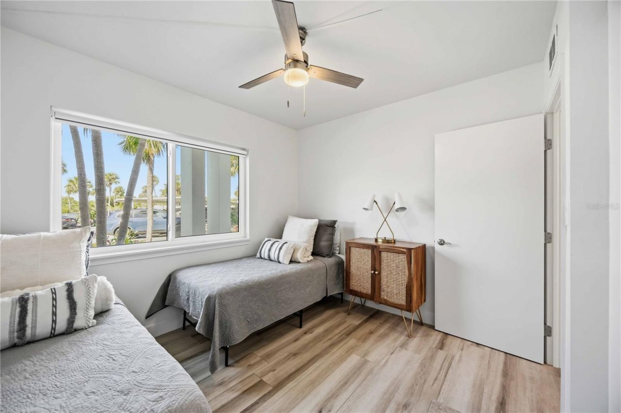 765 John Ringling Boulevard, Unit 5, Sarasota, FL 34236 Photo