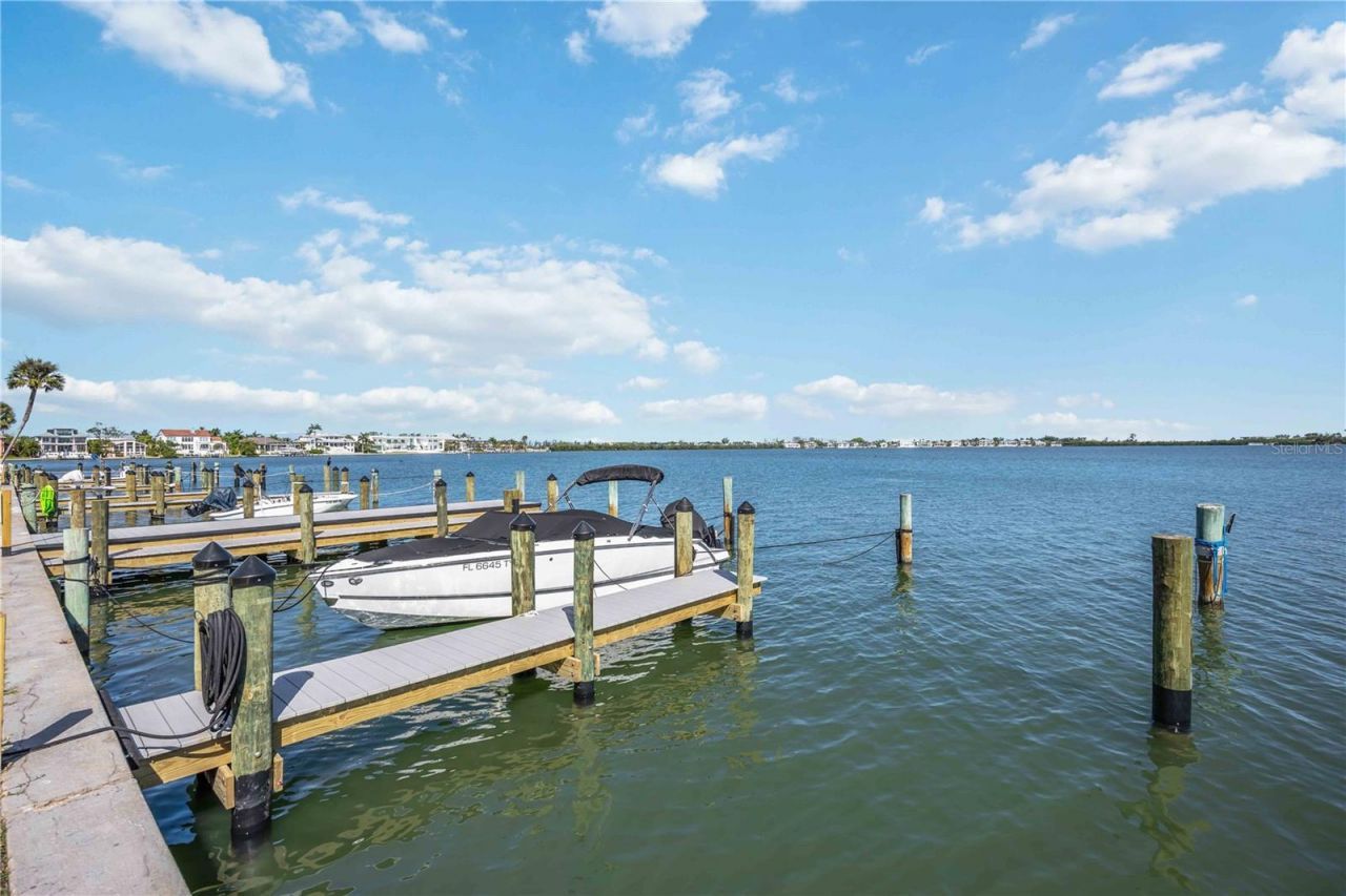 765 John Ringling Boulevard, Unit 5, Sarasota, FL 34236 Photo