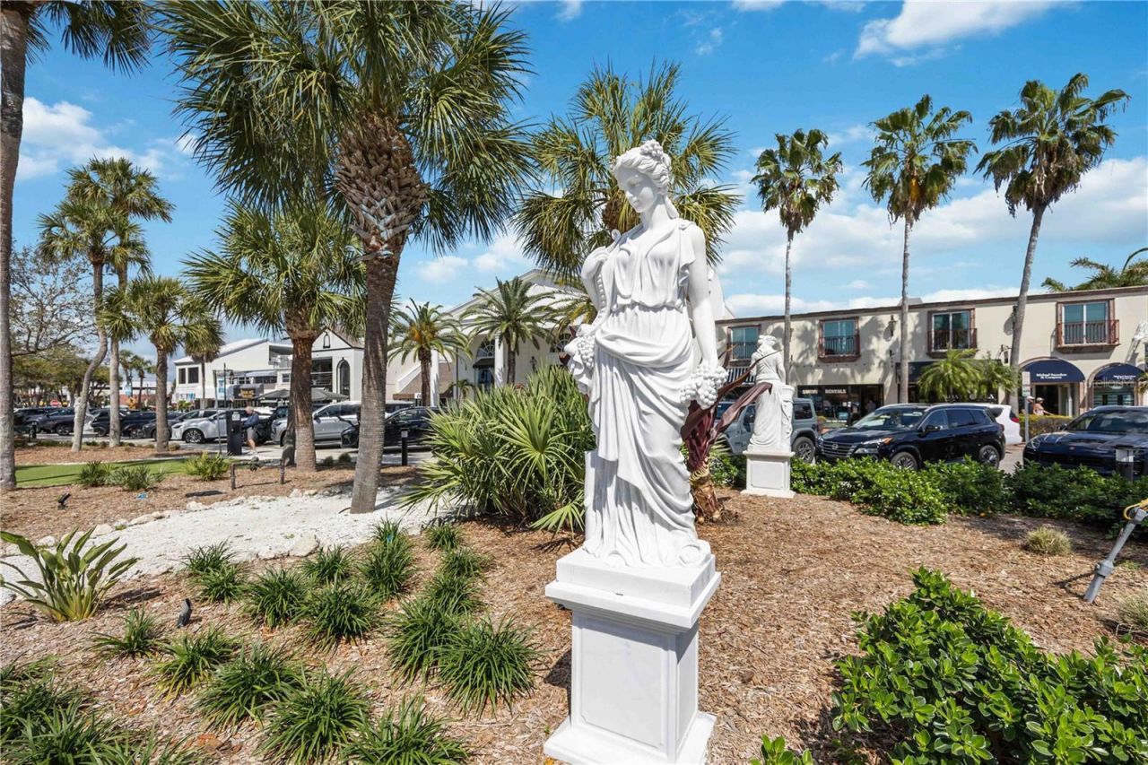 765 John Ringling Boulevard, Unit 5, Sarasota, FL 34236 Photo