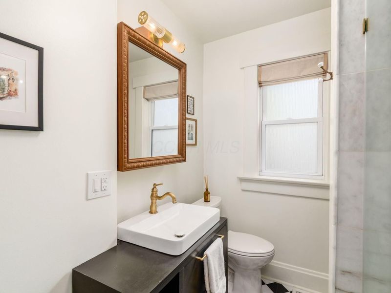917 Dennison Avenue, Columbus, OH 43201 Photo 16