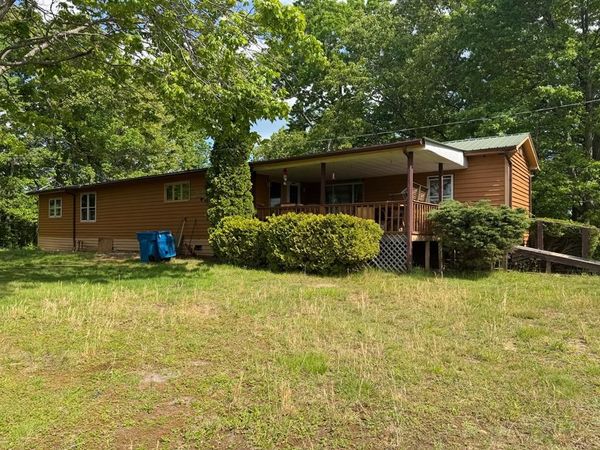 567 Hundley Road, CRAWLEY, WV 24931