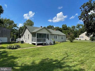 6062 POTOMAC DRIVE , KING GEORGE, VA 22485