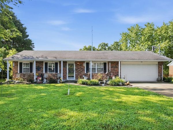 8233 Meadowlark Drive, Carlisle, OH 45005