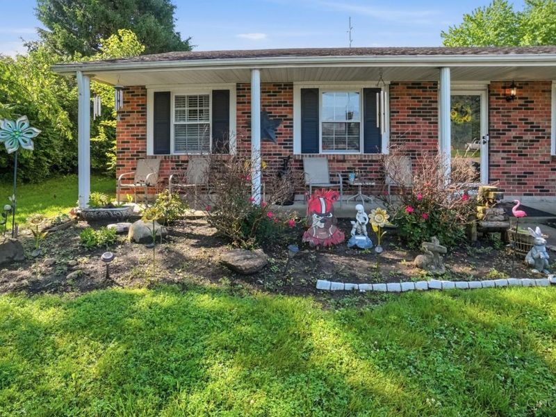 8233 Meadowlark Drive, Carlisle, OH 45005 Photo 5