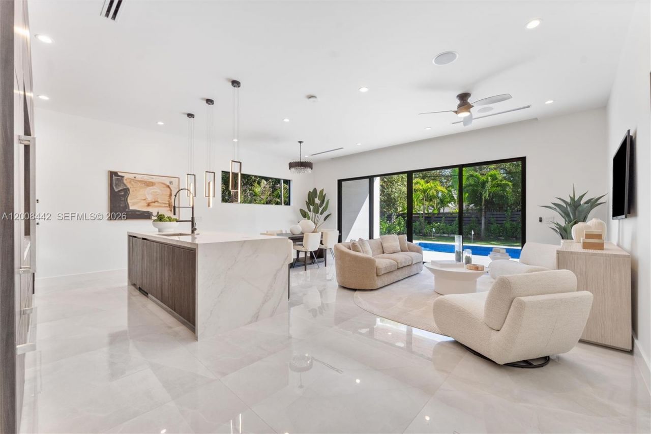 1122 NE 10 , Fort Lauderdale, FL 33304 Photo
