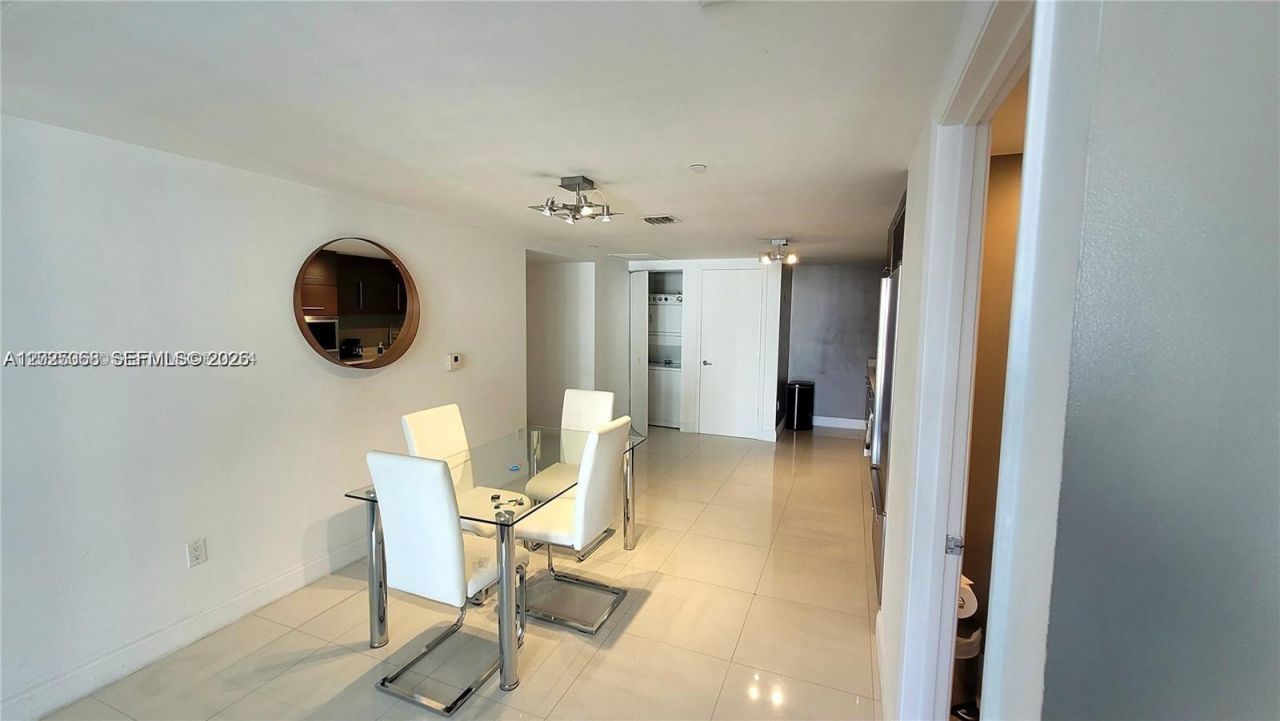 485 Brickell Ave, Unit 2311, Miami, FL 33131 Photo