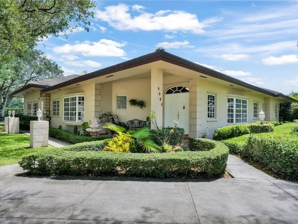 9861 SW 130th St , Miami, FL 33176