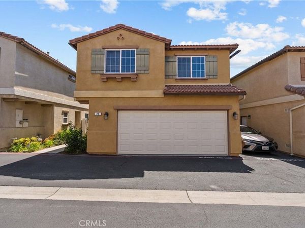9427 Lemona Avenue, Unit 20, North Hills, CA 91343
