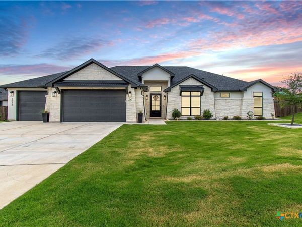 3073 Bella Vita Drive, Nolanville, TX 76559