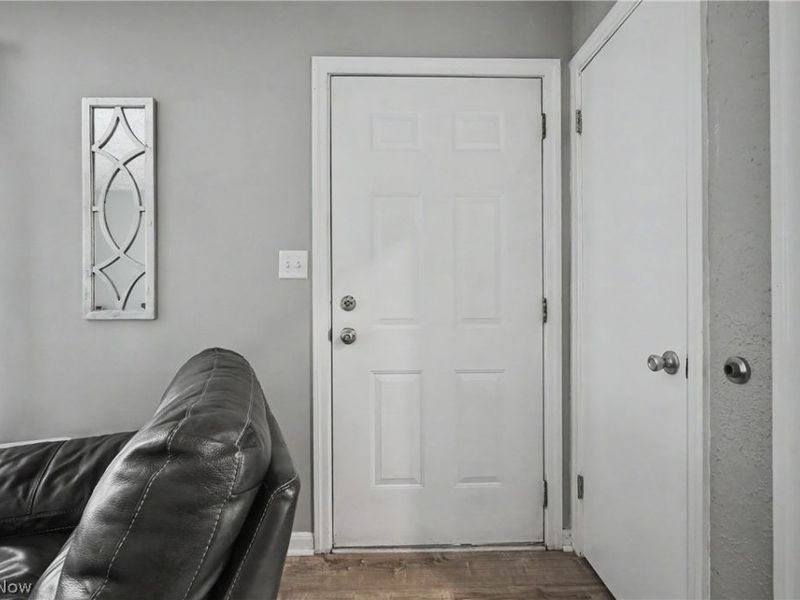 466 Brewer Avenue, Akron, OH 44305 Photo 22