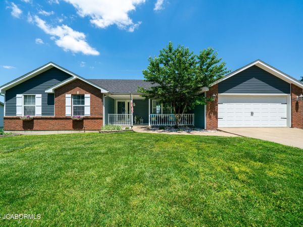 16917 HOLIDAY CIRCLE, Boonville, MO 65233