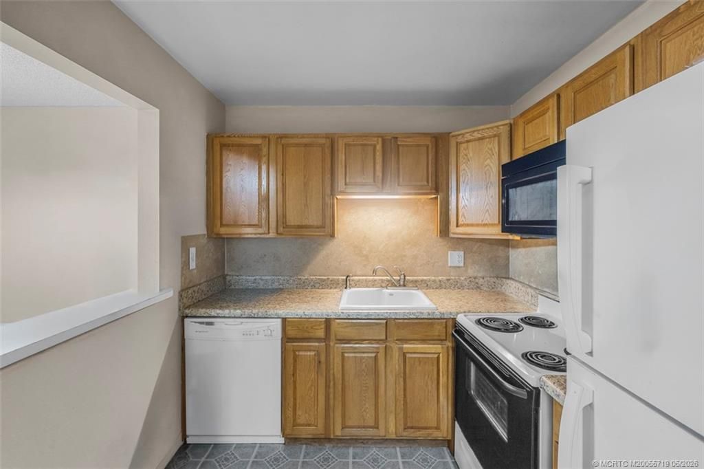 800 NW Fork Road, Unit 5-2, Stuart, FL 34994 Photo