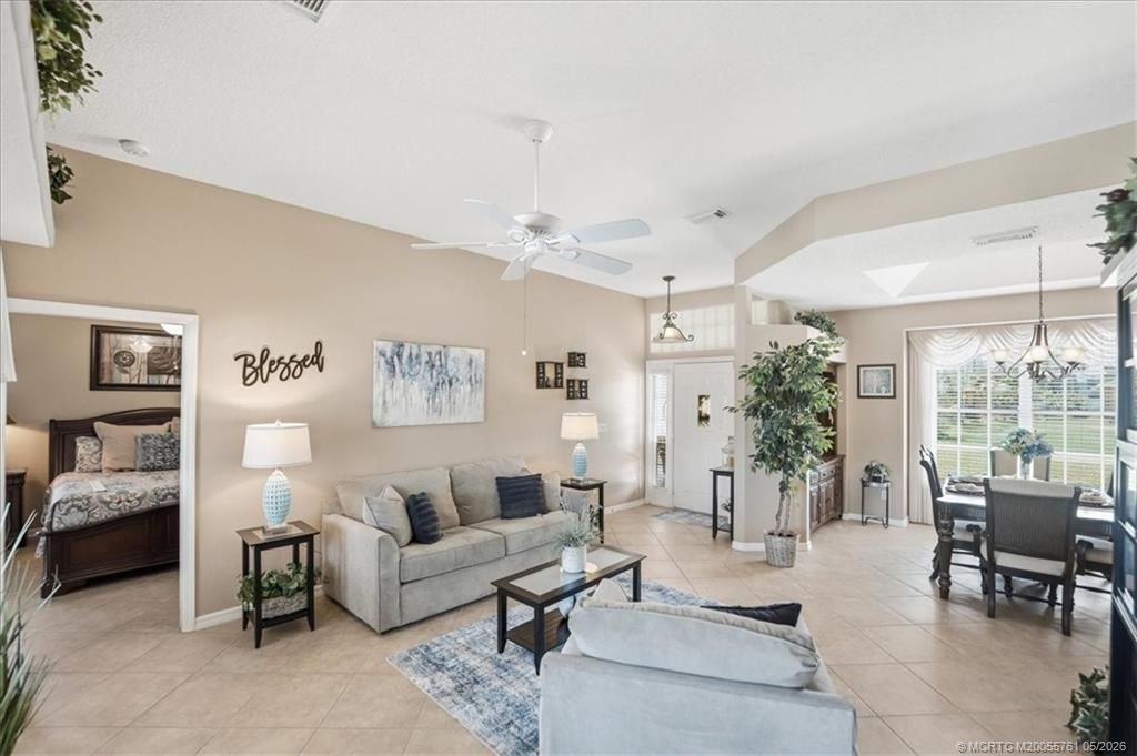 3415 SE Hart Circle, Port Saint Lucie, FL 34984 Photo