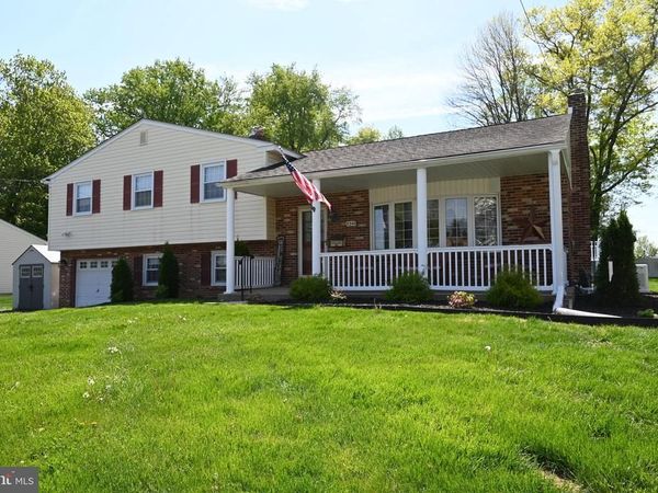 2345 CRESTVIEW LANE , ASTON, PA 19014