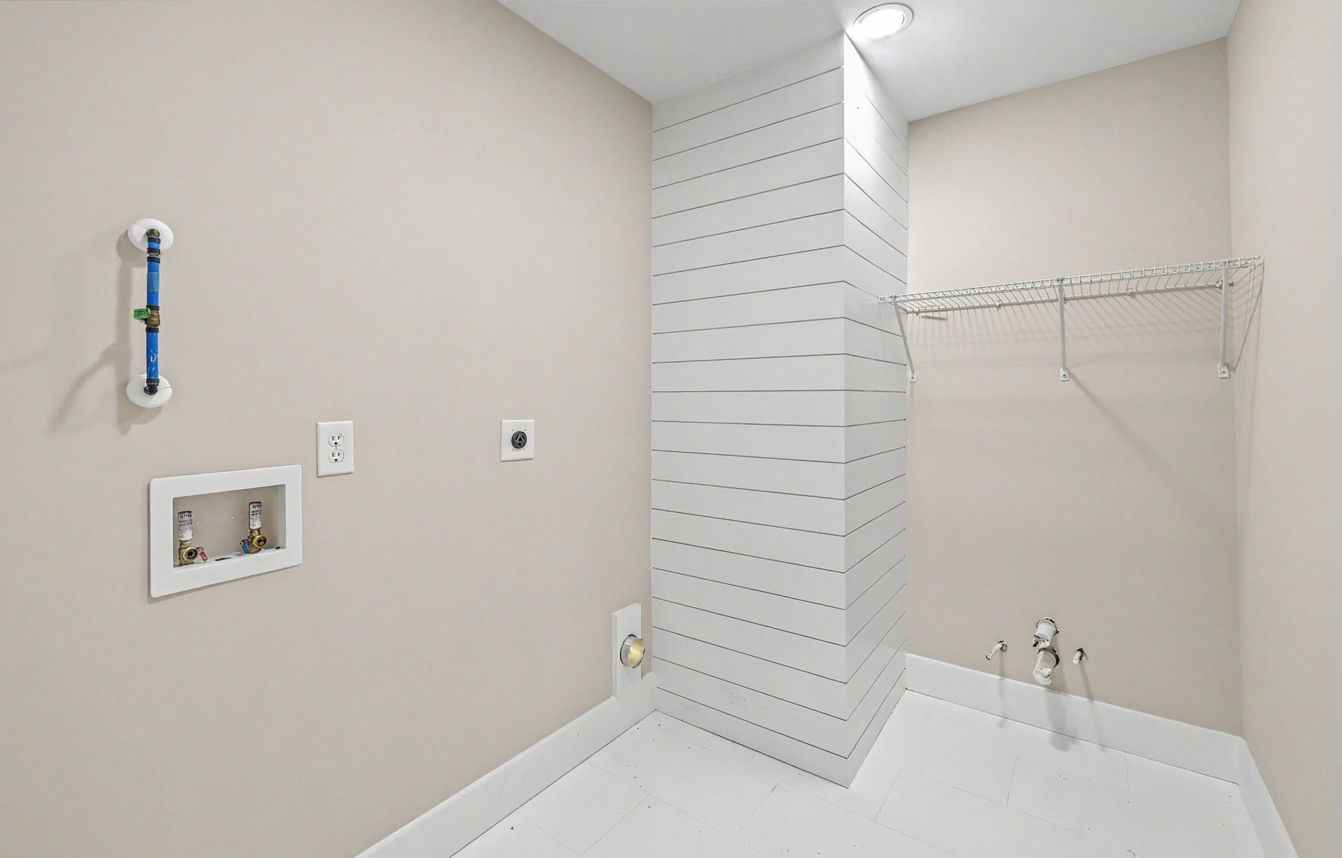 234 Columbia Drive Photo 16