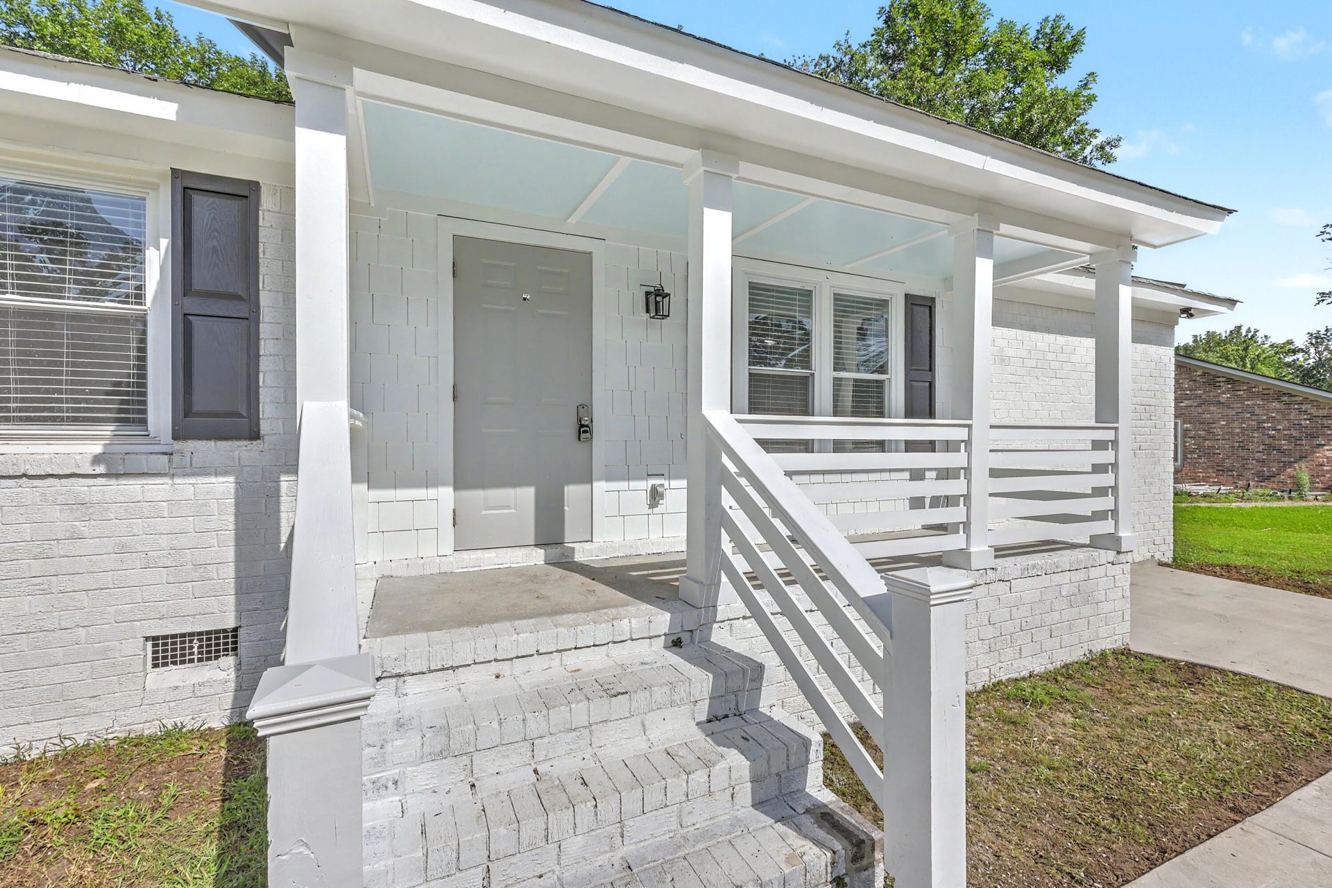 234 Columbia Drive Photo 5