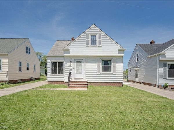11007 Wallingford Avenue , Garfield Heights, OH 44125