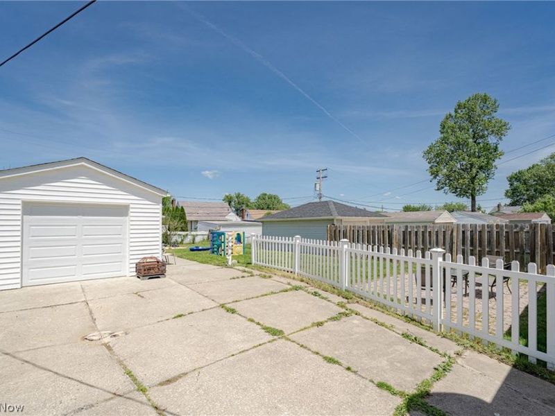 11007 Wallingford Avenue, Garfield Heights, OH 44125 Photo 20