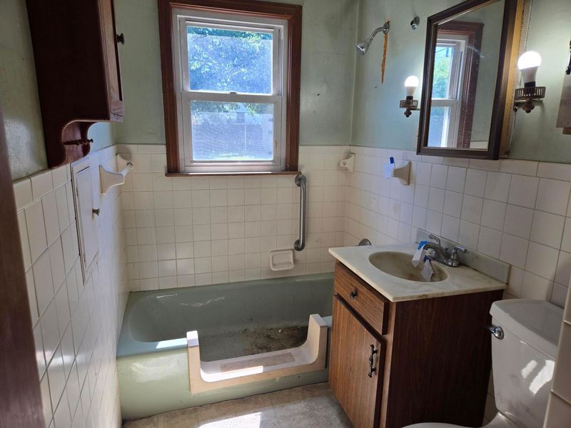 490 Dyas Drive, Mansfield, OH 44905 Photo 5