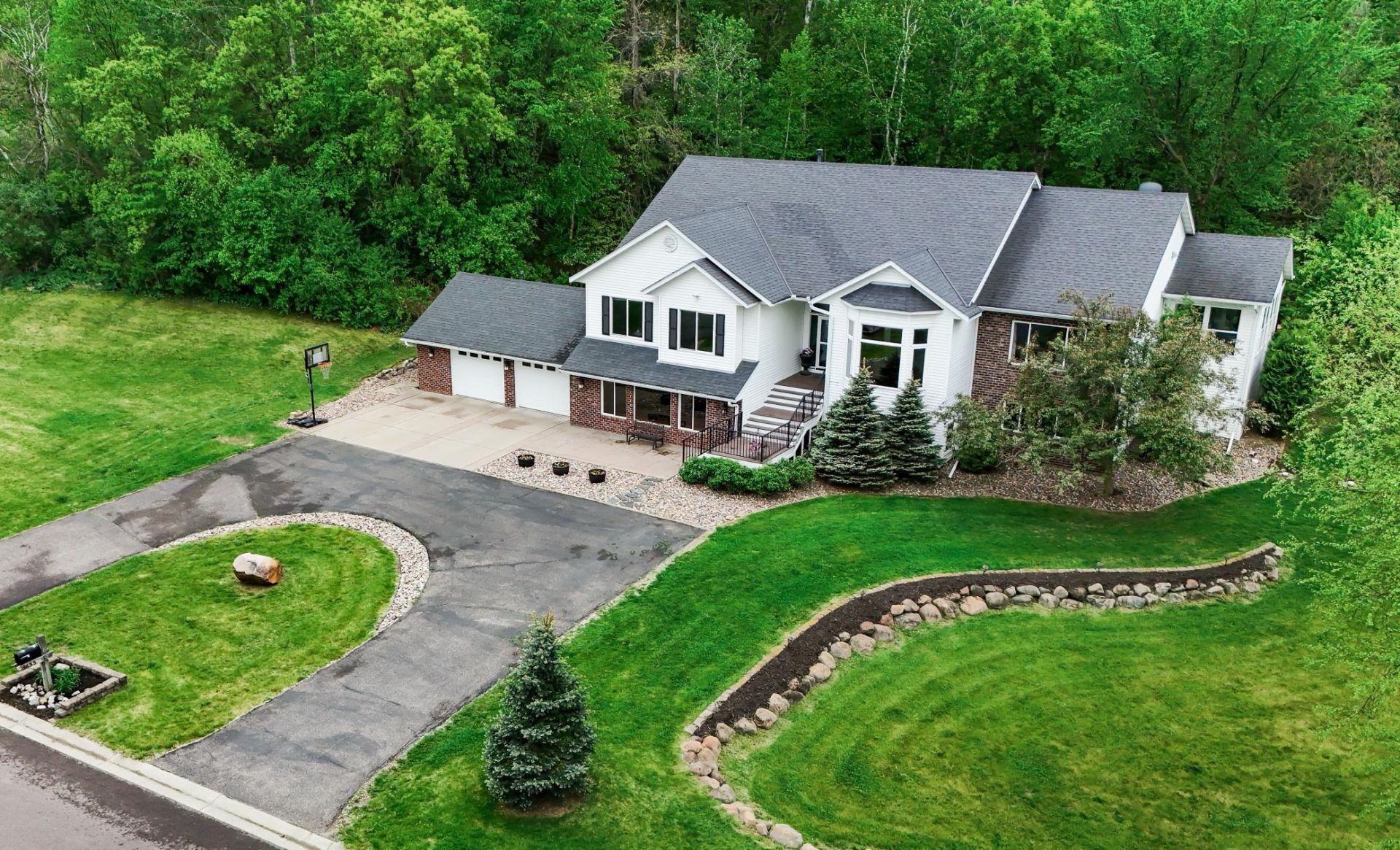 9655 Barton Trail, Inver Grove Heights, MN 55077 Main Photo