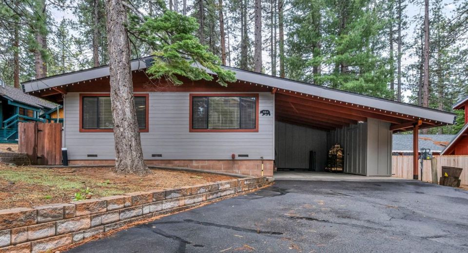 684 Julie Lane, South Lake Tahoe, CA 96150 Photo