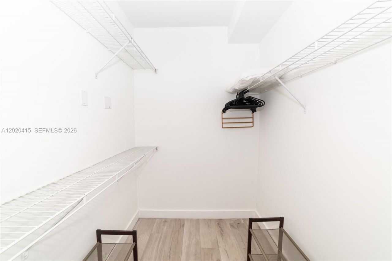 17150 N Bay Rd , Unit 2808, Sunny Isles Beach, FL 33160 Photo
