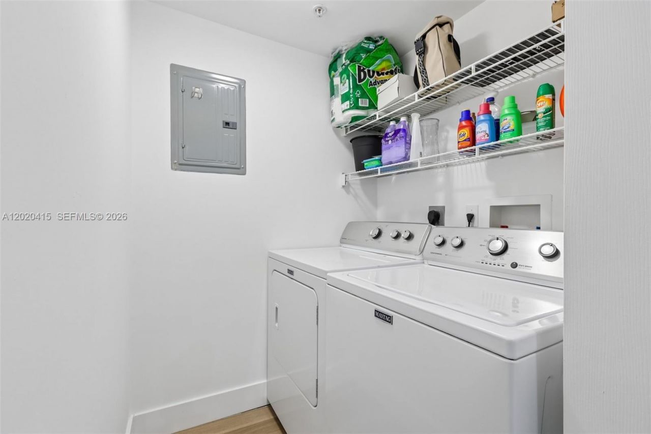 17150 N Bay Rd , Unit 2808, Sunny Isles Beach, FL 33160 Photo