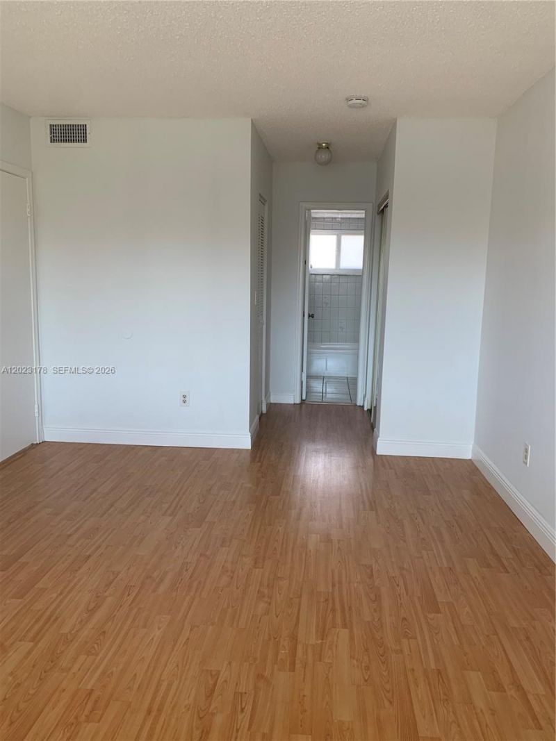 7703 Camino Real, Unit A-405, Miami, FL 33143 Photo