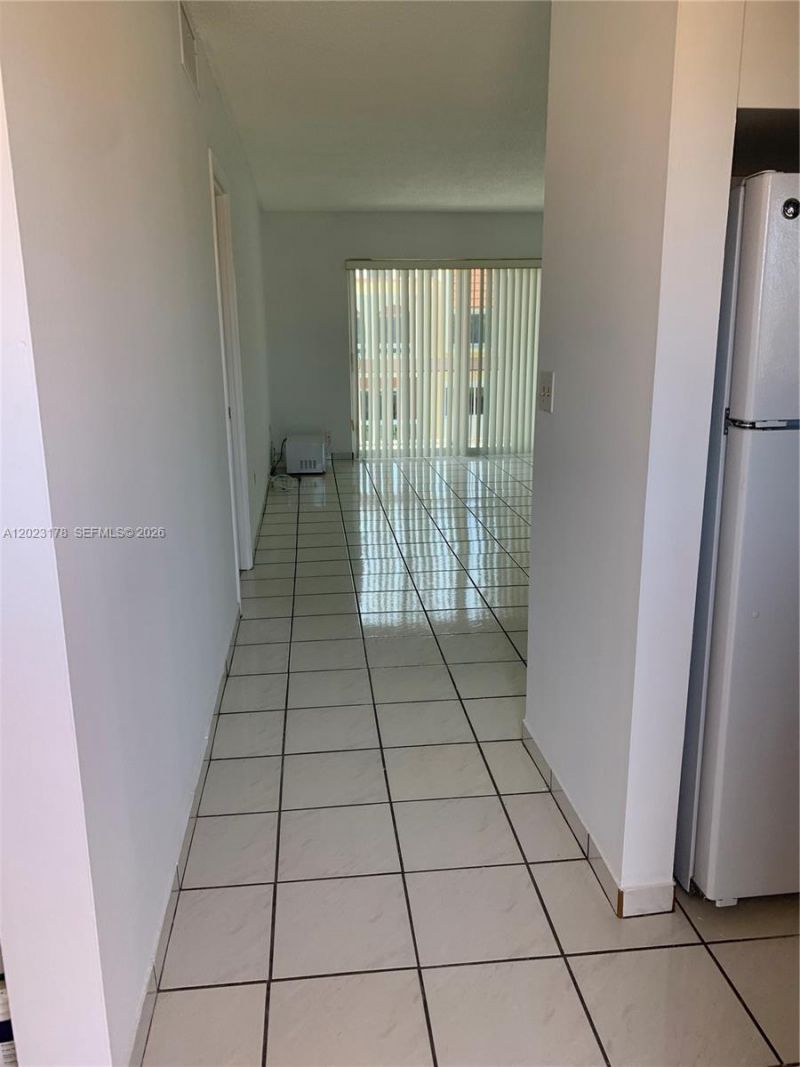 7703 Camino Real, Unit A-405, Miami, FL 33143 Photo