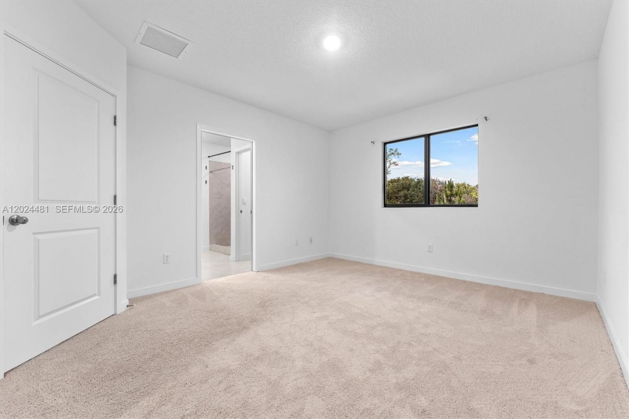 4825 Dillion St , Lake Worth, FL 33463 Photo