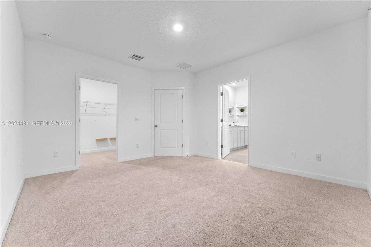 4825 Dillion St , Lake Worth, FL 33463 Photo