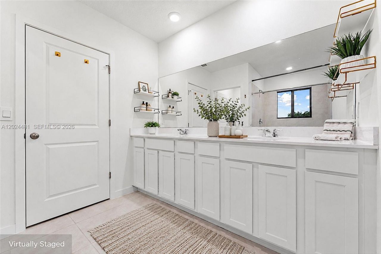 4825 Dillion St , Lake Worth, FL 33463 Photo