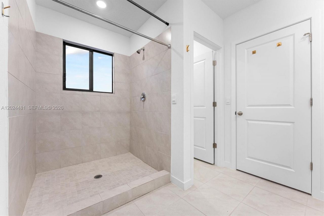 4825 Dillion St , Lake Worth, FL 33463 Photo