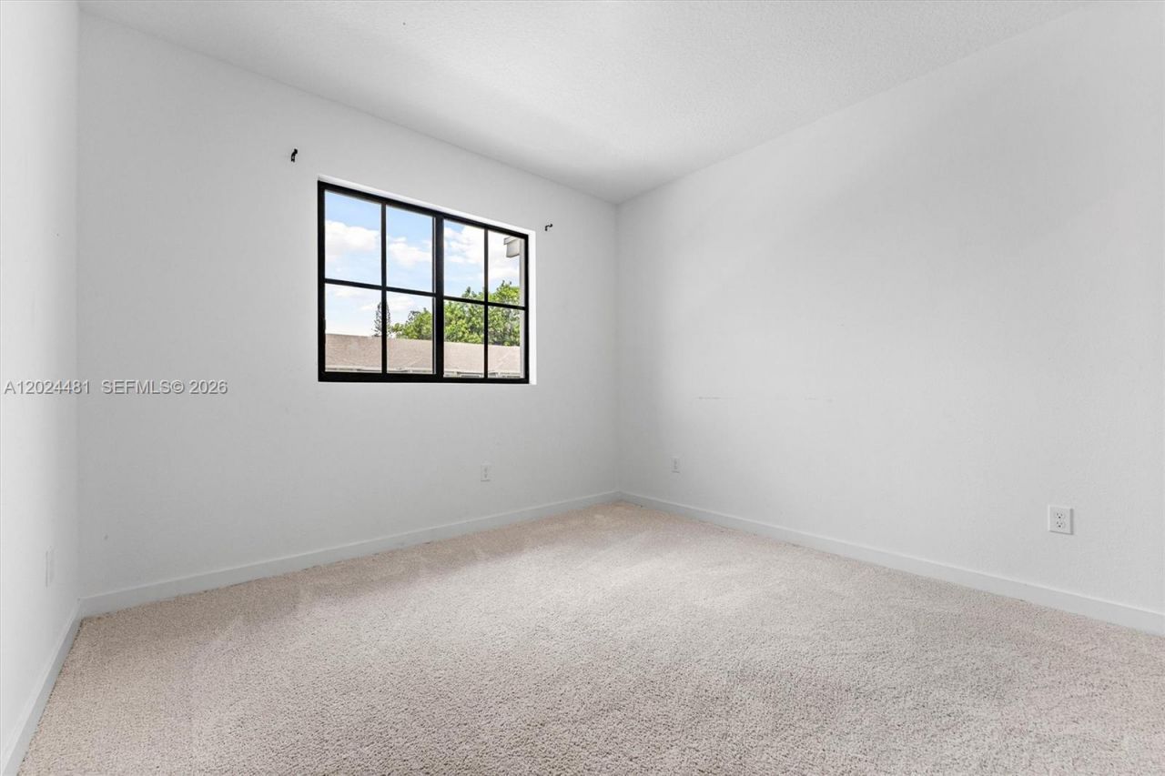 4825 Dillion St , Lake Worth, FL 33463 Photo