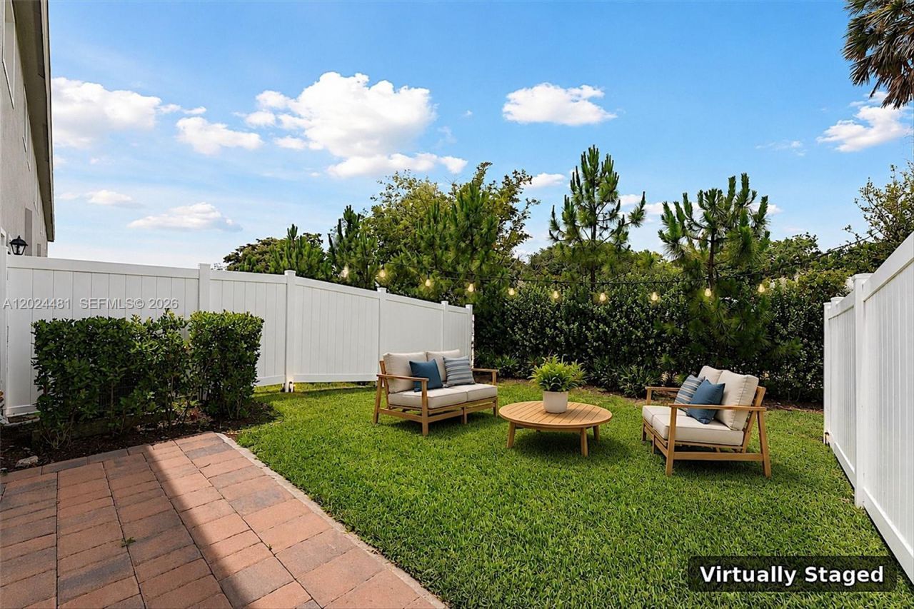 4825 Dillion St , Lake Worth, FL 33463 Photo