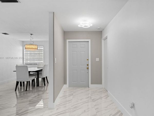 3549 Magellan Cir , Unit 418, Aventura, FL 33180