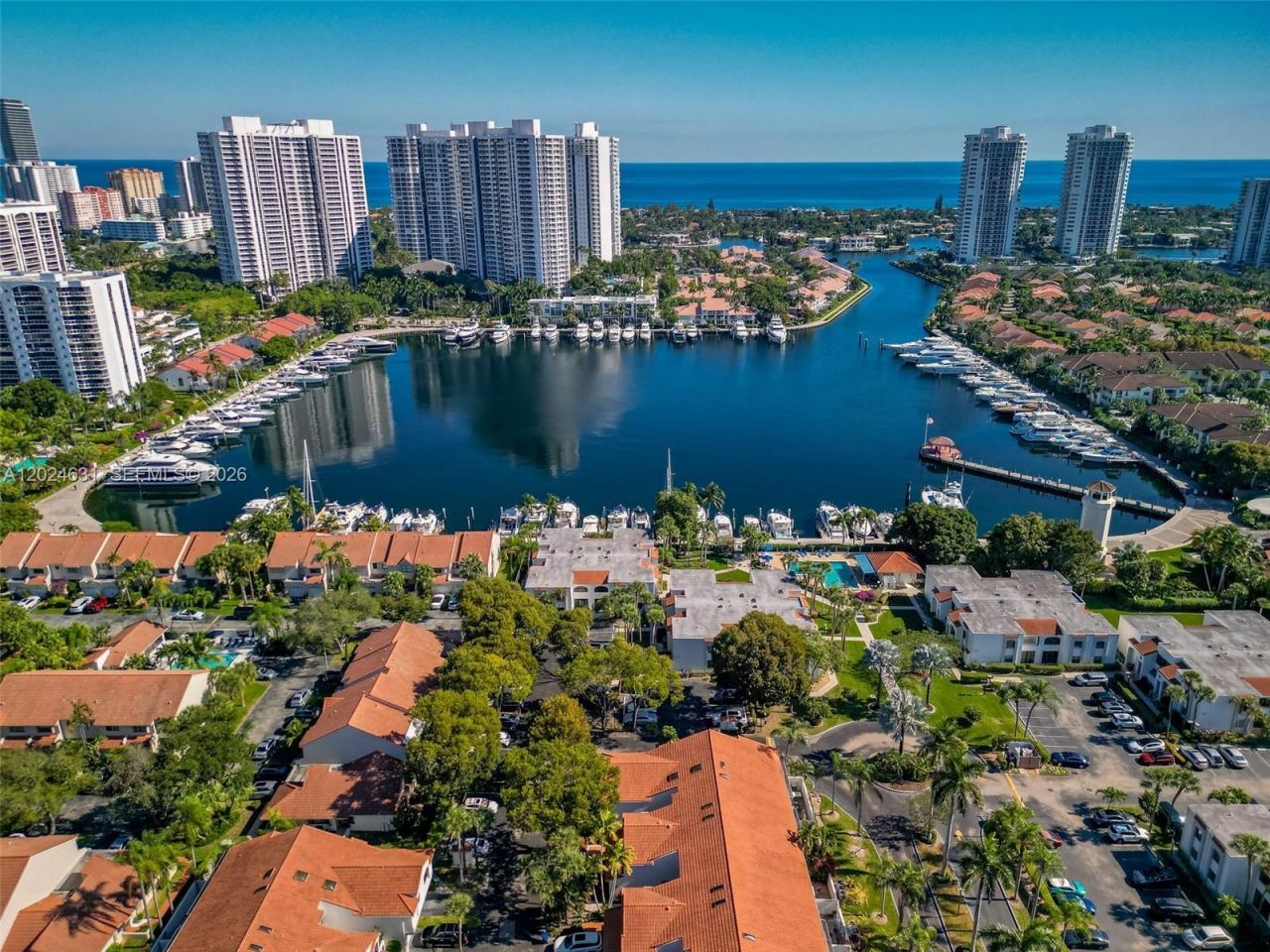 3549 Magellan Cir, Unit 418, Aventura, FL 33180 Photo