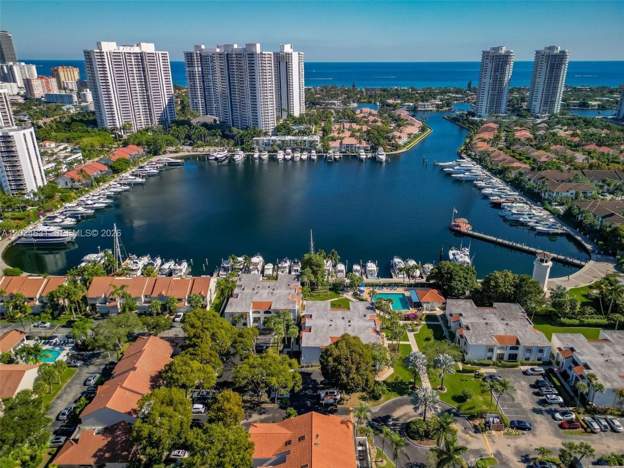 3549 Magellan Cir, Unit 418, Aventura, FL 33180 Photo