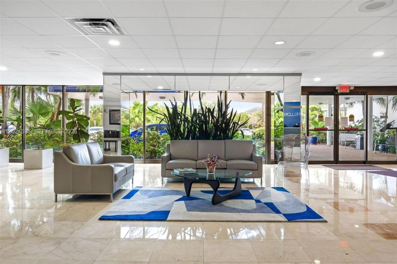 4350 Hillcrest Dr , Unit 1016, Hollywood, FL 33021 Photo