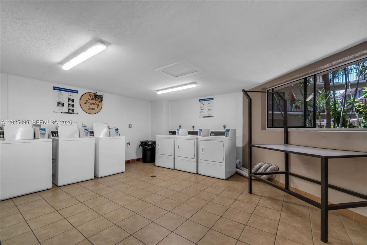 8400 SW 133rd Ave Rd, Unit 121, Miami, FL 33183 Photo