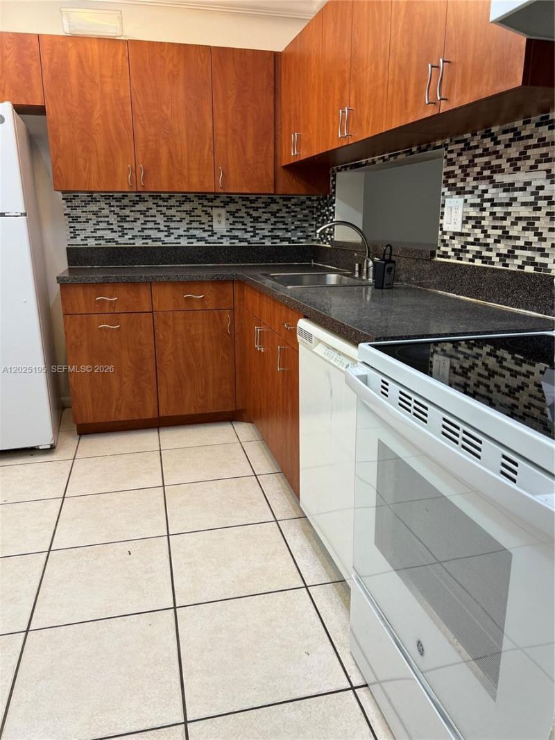 8400 SW 133rd Ave Rd, Unit 121, Miami, FL 33183 Photo