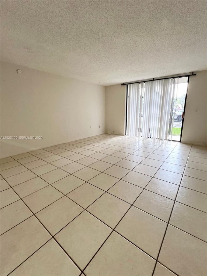 8400 SW 133rd Ave Rd, Unit 121, Miami, FL 33183 Photo