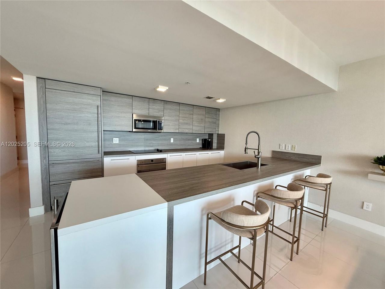 400 Sunny Isles Blvd, Unit 1404, Sunny Isles Beach, FL 33160 Photo