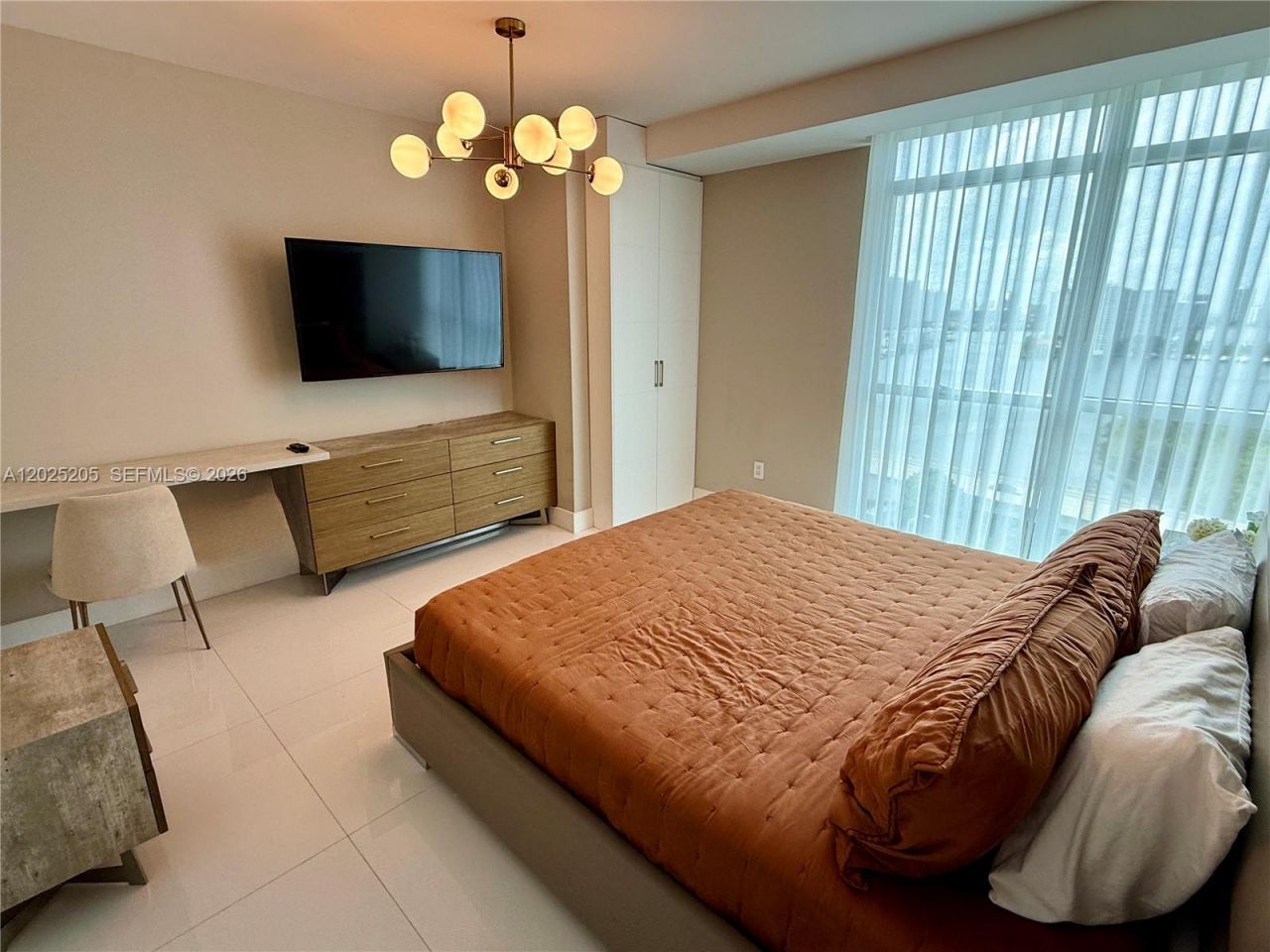 400 Sunny Isles Blvd, Unit 1404, Sunny Isles Beach, FL 33160 Photo