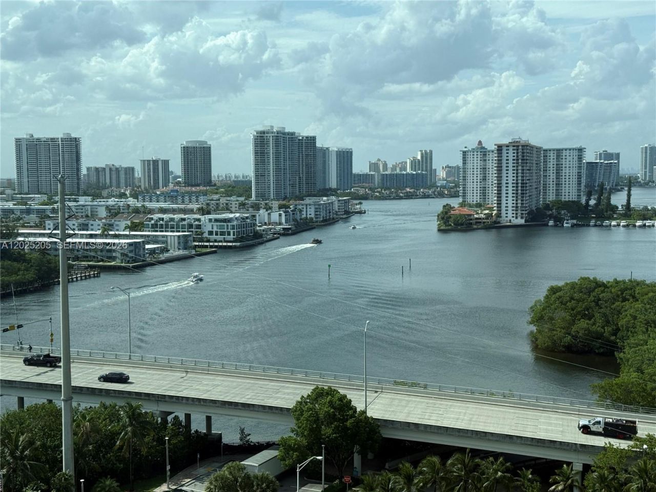 400 Sunny Isles Blvd, Unit 1404, Sunny Isles Beach, FL 33160 Photo