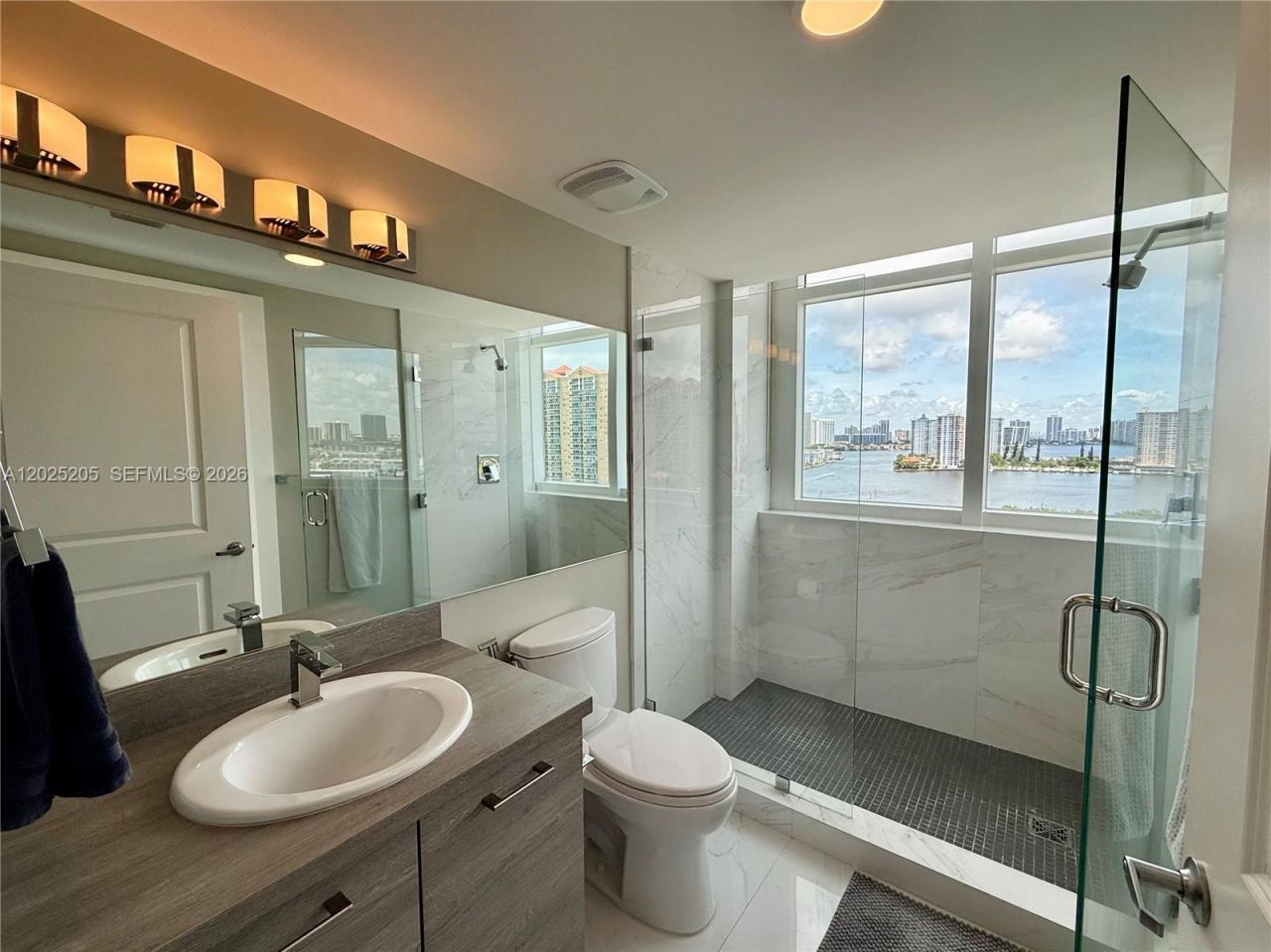 400 Sunny Isles Blvd, Unit 1404, Sunny Isles Beach, FL 33160 Photo