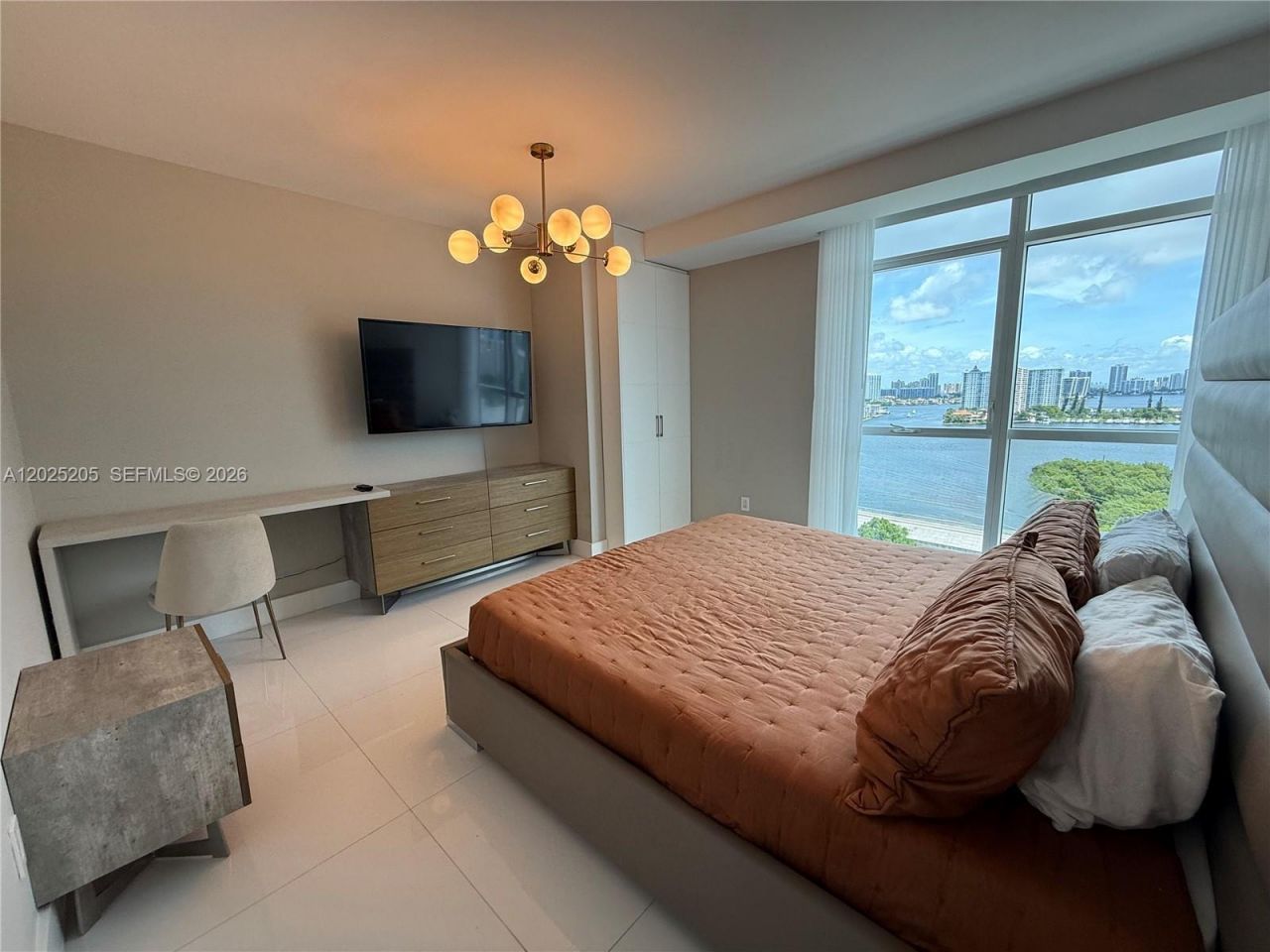 400 Sunny Isles Blvd, Unit 1404, Sunny Isles Beach, FL 33160 Photo