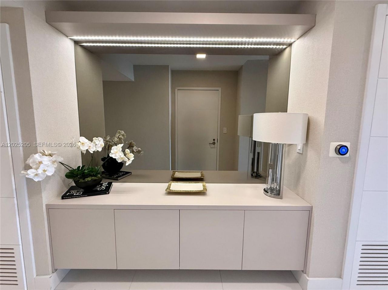 400 Sunny Isles Blvd, Unit 1404, Sunny Isles Beach, FL 33160 Photo