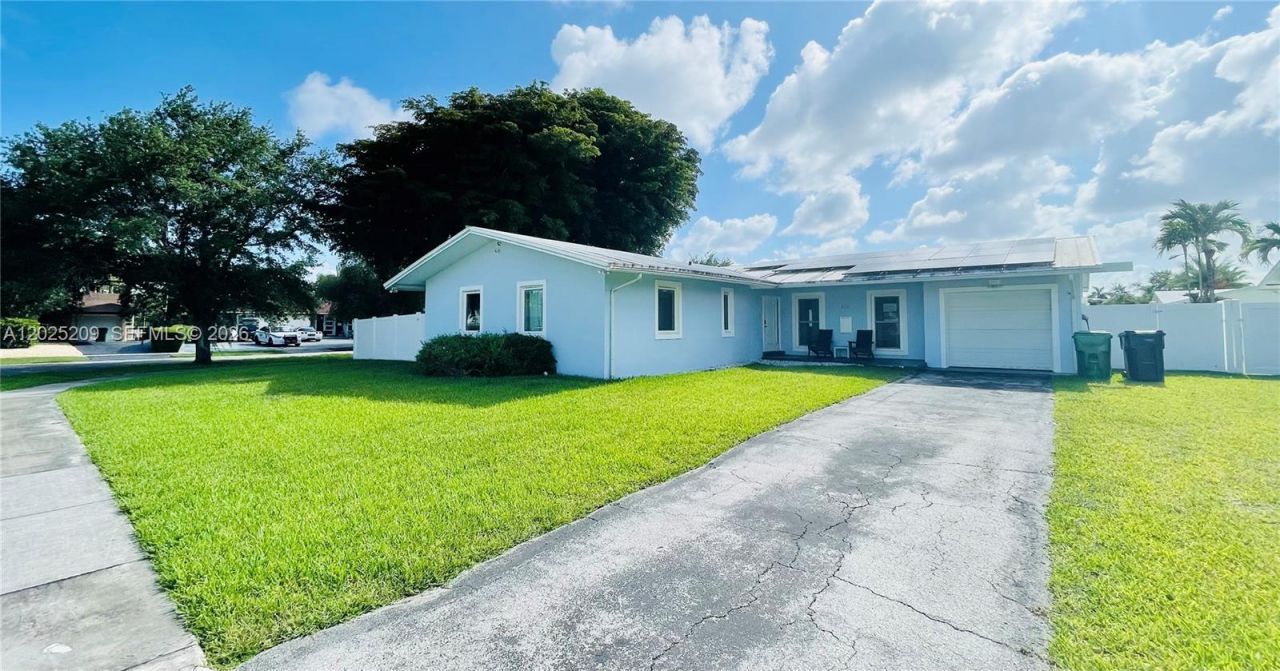 18962 SW 94th Ave, Cutler Bay, FL 33157 Photo