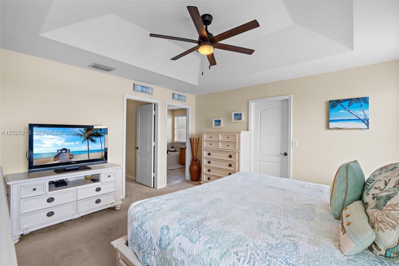 116 Berenger Walk, Royal Palm Beach, FL 33414 Photo